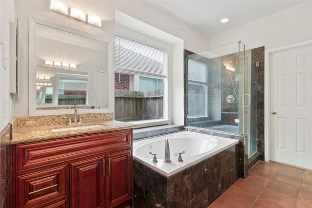 1019 Norfolk Drive, Pearland, TX 77584