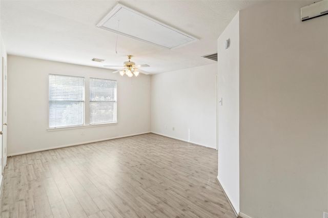 1019 Norfolk Drive, Pearland, TX 77584