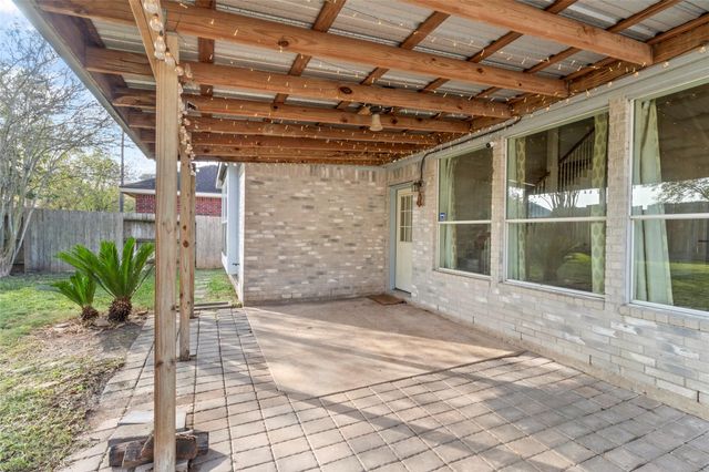 1019 Norfolk Drive, Pearland, TX 77584