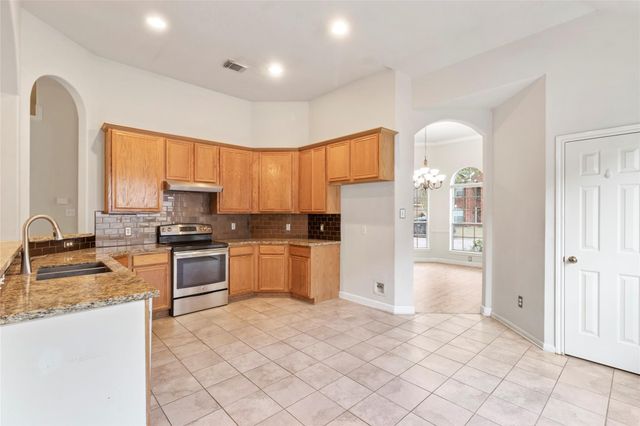 1019 Norfolk Drive, Pearland, TX 77584