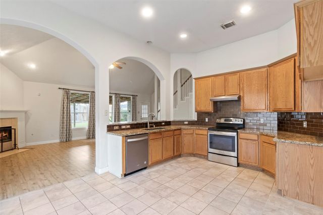 1019 Norfolk Drive, Pearland, TX 77584