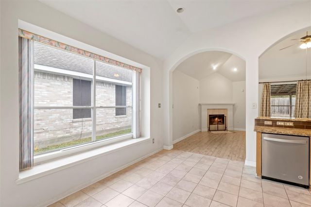 1019 Norfolk Drive, Pearland, TX 77584