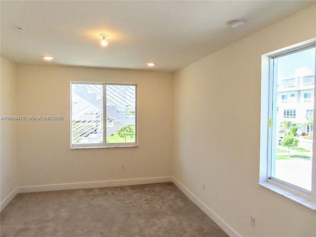 6401 NW 103rd Place 101, Doral, FL 33178