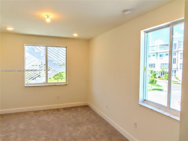6401 NW 103rd Place 101, Doral, FL 33178
