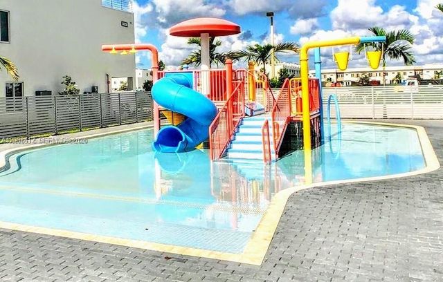 6401 NW 103rd Place 101, Doral, FL 33178