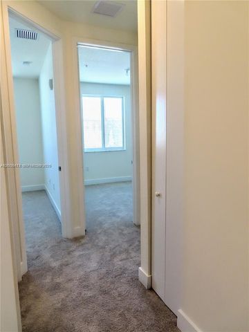 6401 NW 103rd Place 101, Doral, FL 33178