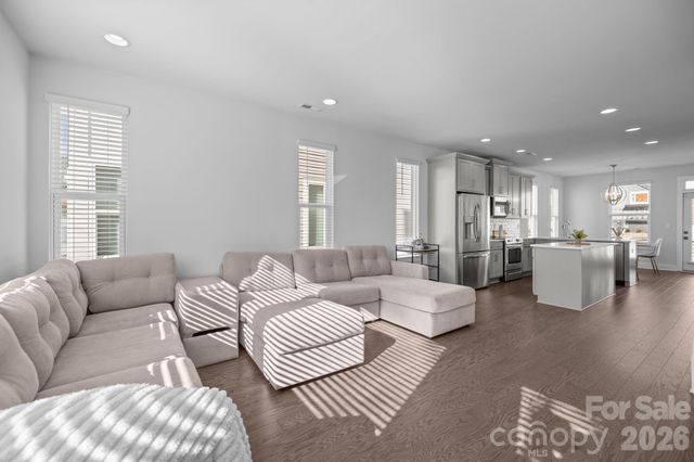 5011 York Park Lane, Charlotte, NC 28217