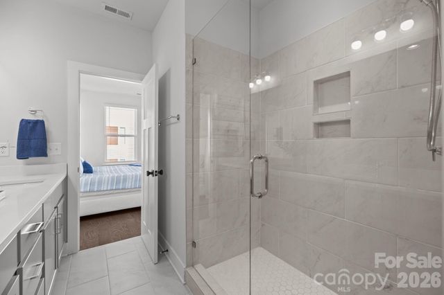 5011 York Park Lane, Charlotte, NC 28217