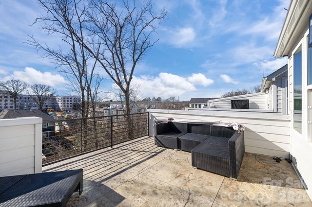 5011 York Park Lane, Charlotte, NC 28217