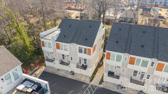 5011 York Park Lane, Charlotte, NC 28217