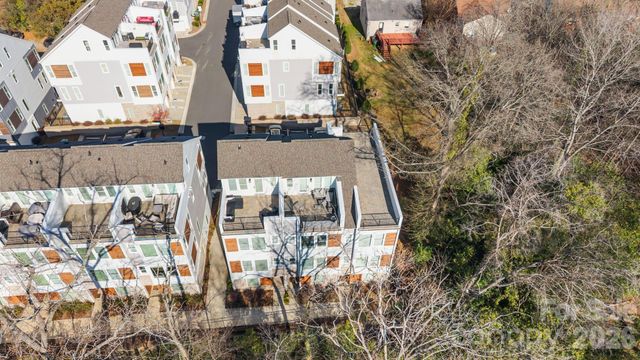 5011 York Park Lane, Charlotte, NC 28217