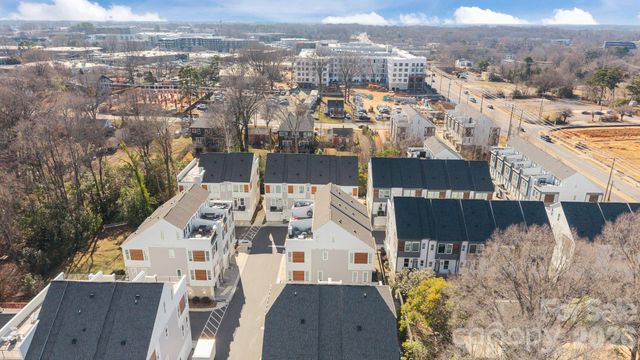 5011 York Park Lane, Charlotte, NC 28217