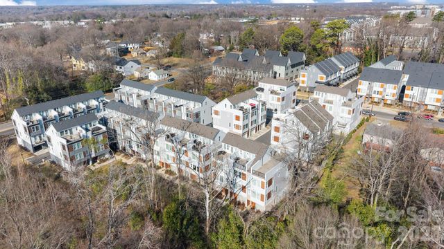 5011 York Park Lane, Charlotte, NC 28217