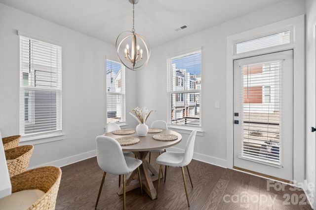 5011 York Park Lane, Charlotte, NC 28217