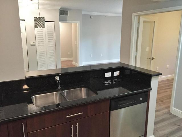 4905 Midtown Lane 2201, Palm Beach Gardens, FL 33418