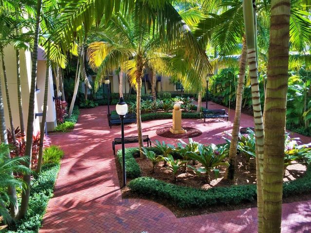 4905 Midtown Lane 2201, Palm Beach Gardens, FL 33418