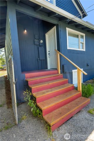 916 S Sheridan Avenue, Tacoma, WA 98405