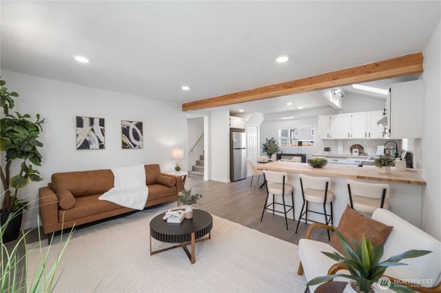 916 S Sheridan Avenue, Tacoma, WA 98405