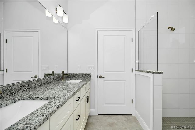 8736 N Vince Drive, Dunnellon, FL 34434
