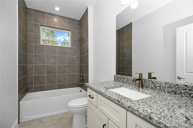 8736 N Vince Drive, Dunnellon, FL 34434