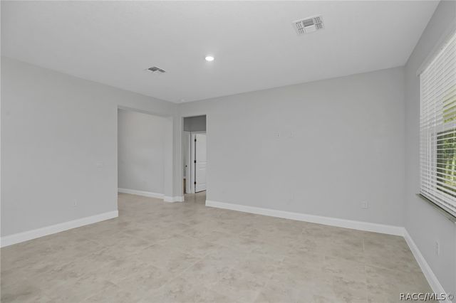 8736 N Vince Drive, Dunnellon, FL 34434