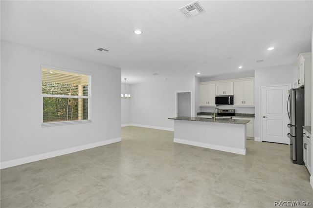 8736 N Vince Drive, Dunnellon, FL 34434