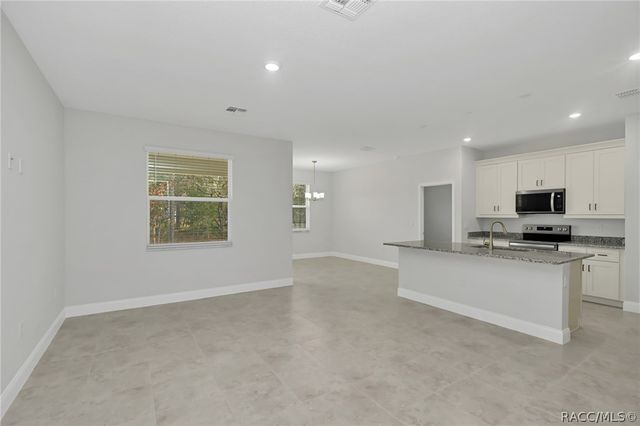 8736 N Vince Drive, Dunnellon, FL 34434