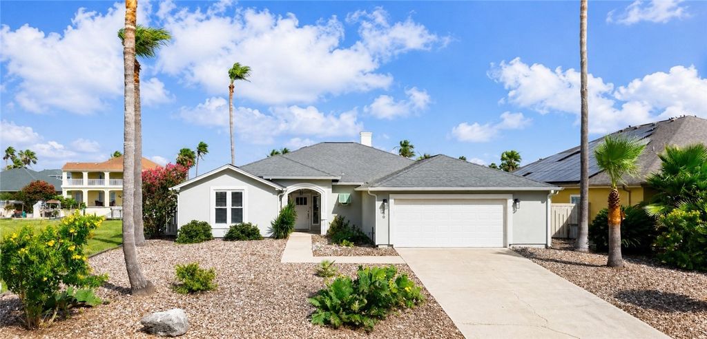 950 S Bay St, Aransas Pass, TX 78336 — exterior