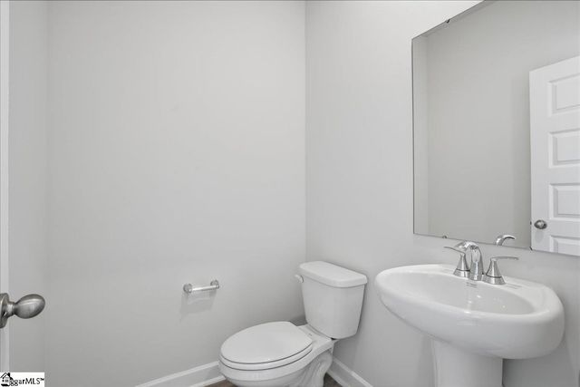 1572 Erindale Drive, Wellford, SC 29385