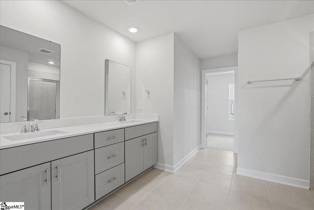 1572 Erindale Drive, Wellford, SC 29385