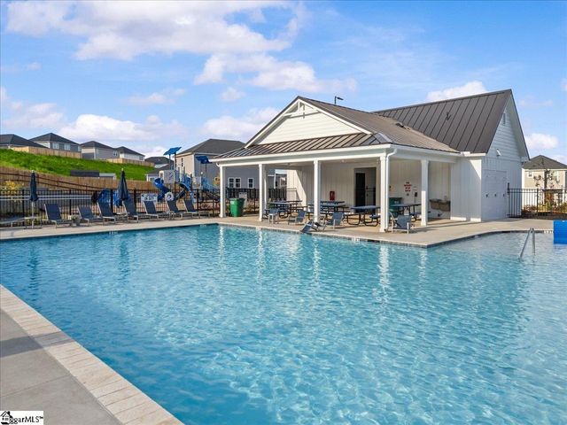 1572 Erindale Drive, Wellford, SC 29385