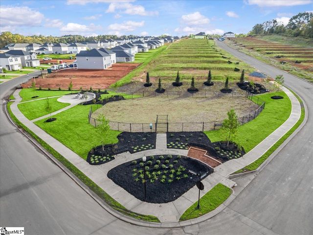 1572 Erindale Drive, Wellford, SC 29385