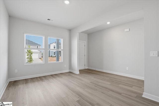 1572 Erindale Drive, Wellford, SC 29385