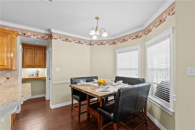 4012 Park Hurst, Bryan, TX 77802