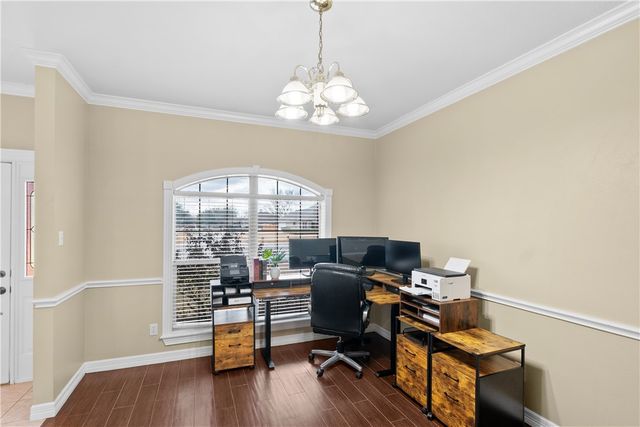 4012 Park Hurst, Bryan, TX 77802