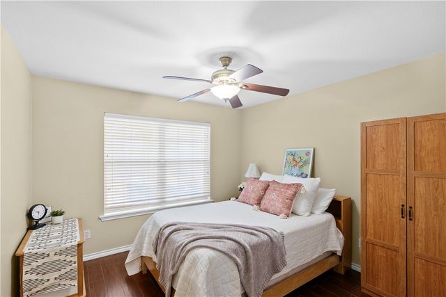 4012 Park Hurst, Bryan, TX 77802