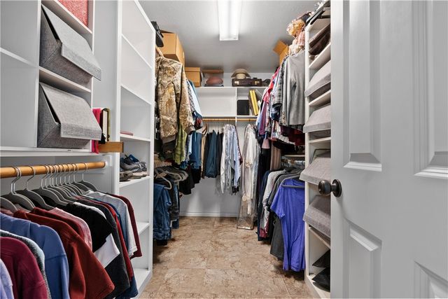 4012 Park Hurst, Bryan, TX 77802