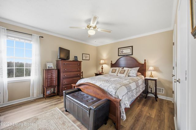 251 Carrithers Ln, Taylorsville, KY 40071