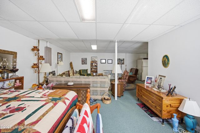 251 Carrithers Ln, Taylorsville, KY 40071