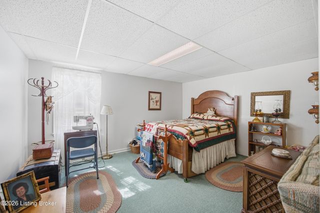 251 Carrithers Ln, Taylorsville, KY 40071