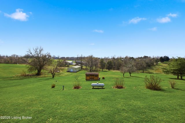 251 Carrithers Ln, Taylorsville, KY 40071