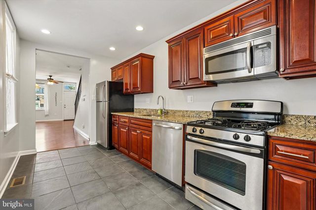 2512 E HAGERT ST, Philadelphia, PA 19125