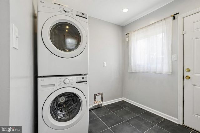 2512 E HAGERT ST, Philadelphia, PA 19125