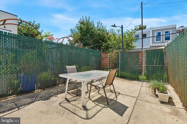 2512 E HAGERT ST, Philadelphia, PA 19125