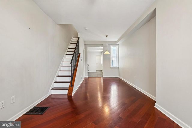 2512 E HAGERT ST, Philadelphia, PA 19125