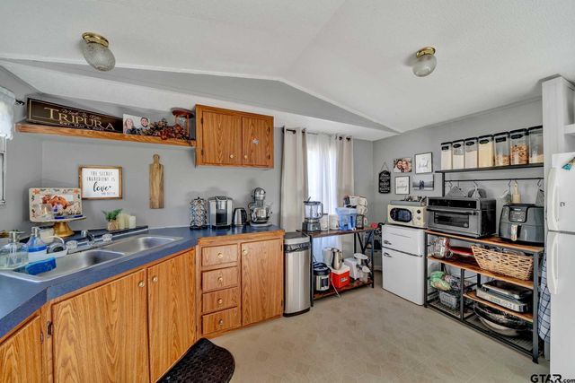 12391 Coleman Street, Tyler, TX 75704