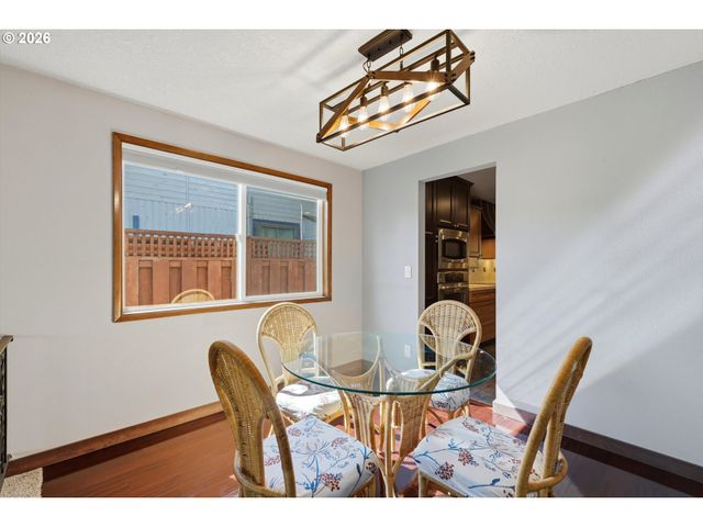 19365 Sw CLARION Ct, Beaverton, OR 97003