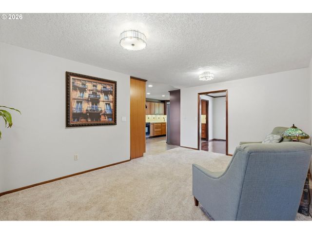 19365 Sw CLARION Ct, Beaverton, OR 97003