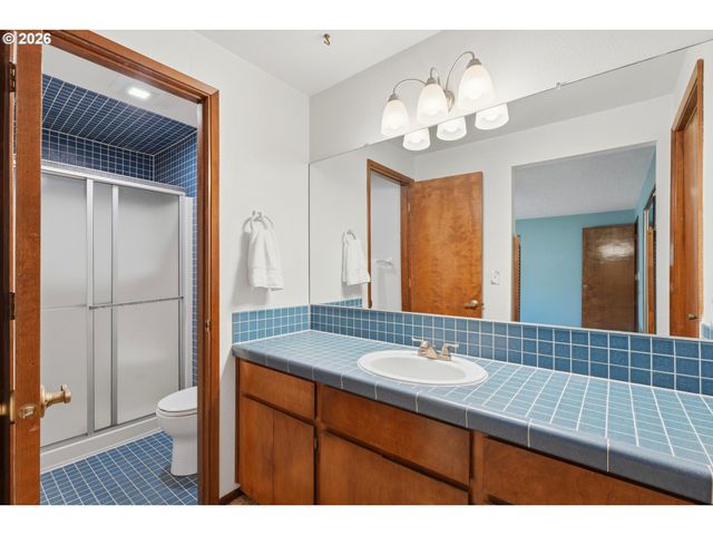 19365 Sw CLARION Ct, Beaverton, OR 97003