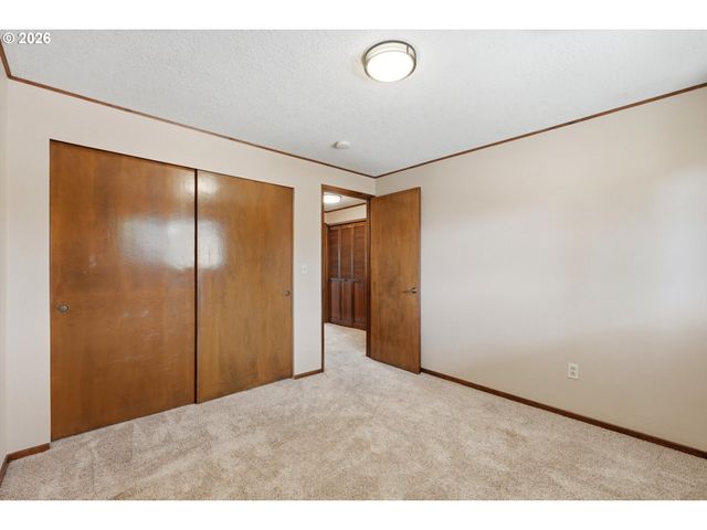19365 Sw CLARION Ct, Beaverton, OR 97003